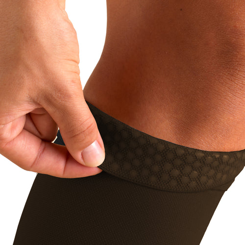 Truform 20-30 mmHg Compression Stockings for Men and Women, Thigh High Length, Dot Top, Closed Toe